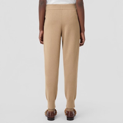 (W) Burberry SS22 Monogram Cashmere Cotton Joggers Beige Lelaki. 80571441 Shop (W) Burberry SS22 Monogram Cashmere Cotton Joggers Beige Lelaki. 80571441