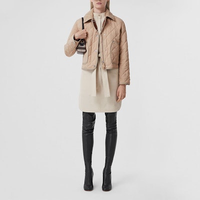 (W) Burberry SS22 Chaqueta Corta Acolchada Beige Abrigo Recto de Un Solo Botón 80565751 Shop (W) Burberry SS22 Chaqueta Corta Acolchada Beige Abrigo Recto de Un Solo Botón 80565751