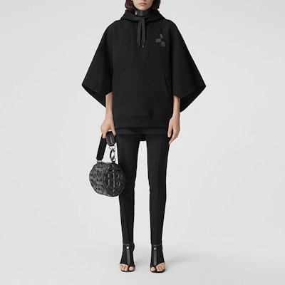 (W) バーバリー SS22 スリムフィット カジュアル ブラックスーツパンツ 80544711 Lookbook (W) バーバリー SS22 スリムフィット カジュアル ブラックスーツパンツ 80544711