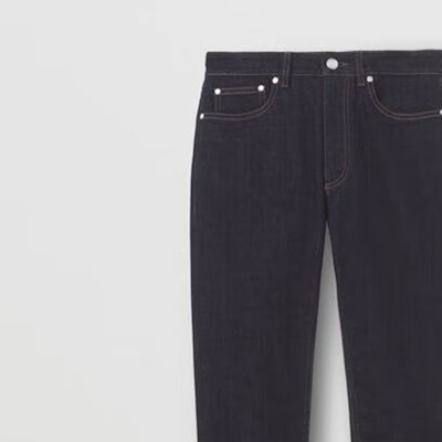 (Women) Burberry SS22 Solid Stretch Denim Mid-Rise Jeans Deep Indigo 80520721 Lookbook (Women) Burberry SS22 Solid Stretch Denim Mid-Rise Jeans Deep Indigo 80520721