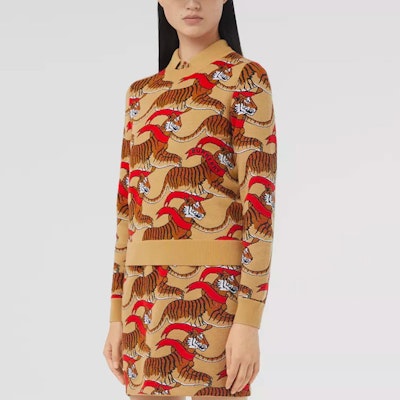 (Women) Burberry SS22 Tiger Print Wool Pullover Sweater Honey Beige. 80514681 Shop (Women) Burberry SS22 Tiger Print Wool Pullover Sweater Honey Beige. 80514681