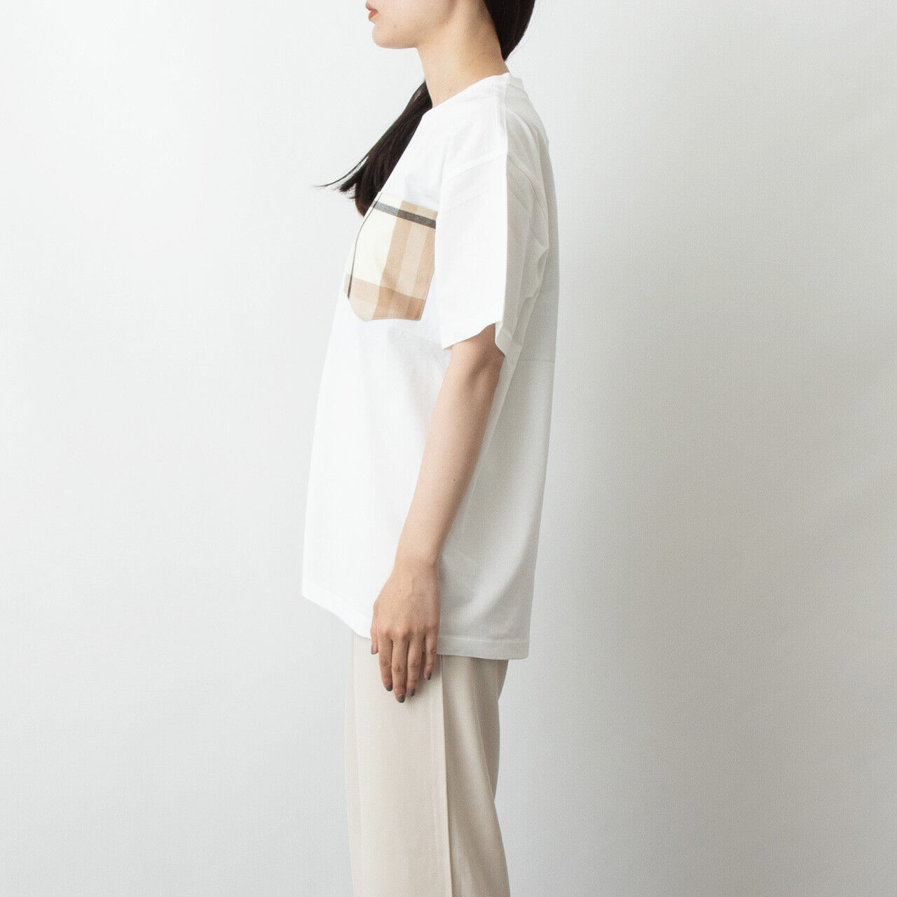(Women) Burberry SS22  White Loose Fit Check Pocket Cotton T-Shirt. 80559041 圖 5