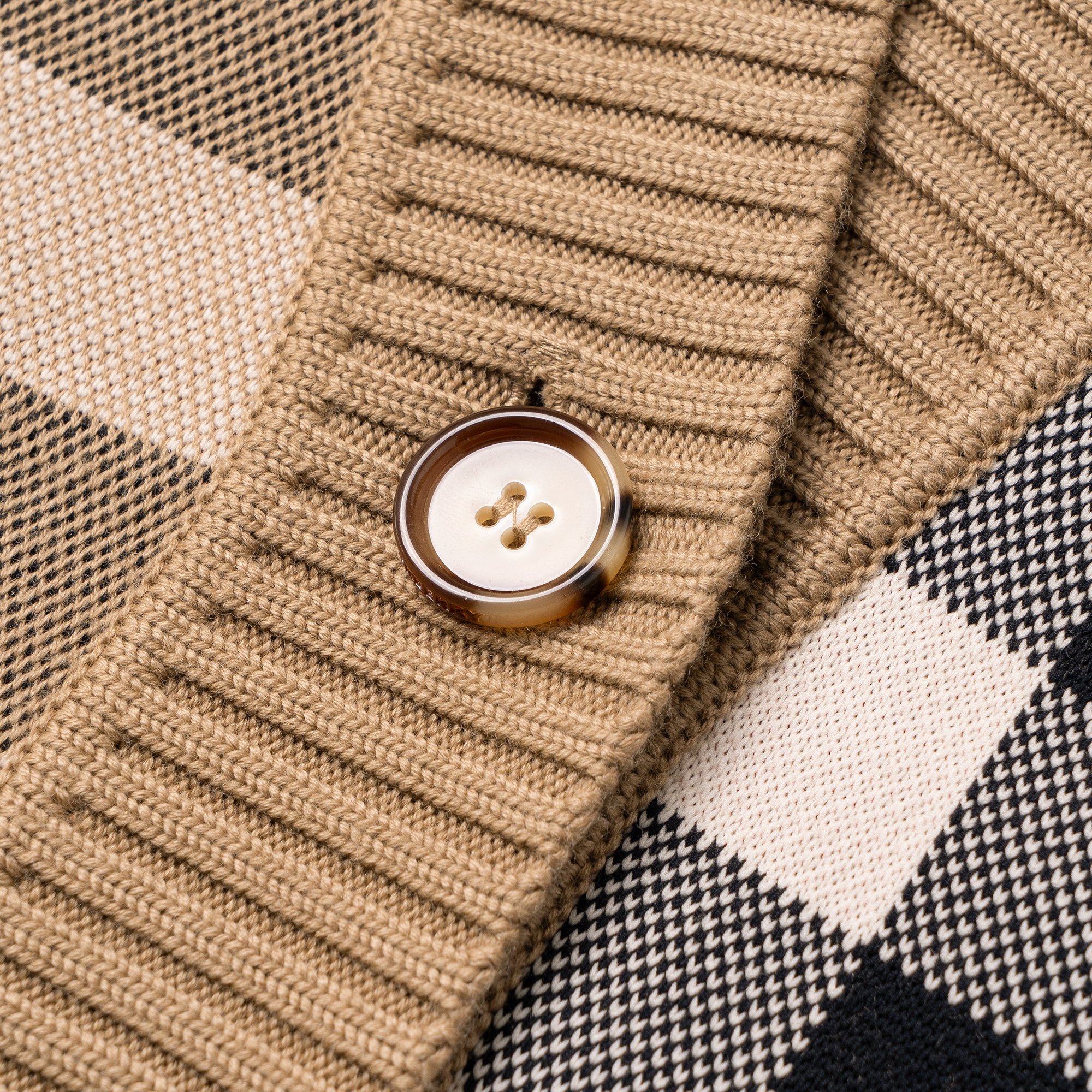 Sizing (W) バーバリー SS22 チェック ジャカード Vネック カーディガン ベージュ セーター 80391531