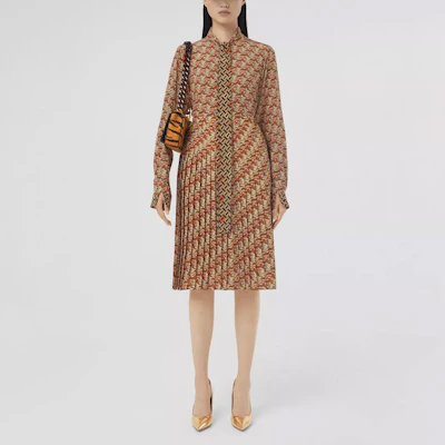 (W) Burberry SS22 Skirt Cetakan Harimau Warna Campur Madu Beige Skirt Kasual. 80515701 Lookbook (W) Burberry SS22 Skirt Cetakan Harimau Warna Campur Madu Beige Skirt Kasual. 80515701