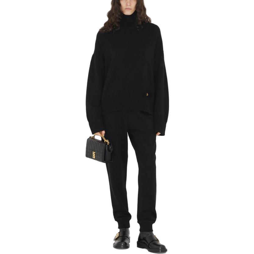 Lookbook (W) Burberry SS23 Seluar Jogger Hitam Logo Bersulam. 80700021