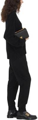 (W) Burberry SS23 Seluar Jogger Hitam Logo Bersulam. 80700021 Purchase (W) Burberry SS23 Seluar Jogger Hitam Logo Bersulam. 80700021