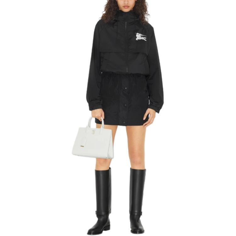 Lookbook (W) バーバリー SS23 ブラックフーディージャケット エクエストリアンナイトロゴプリント付き 80715311