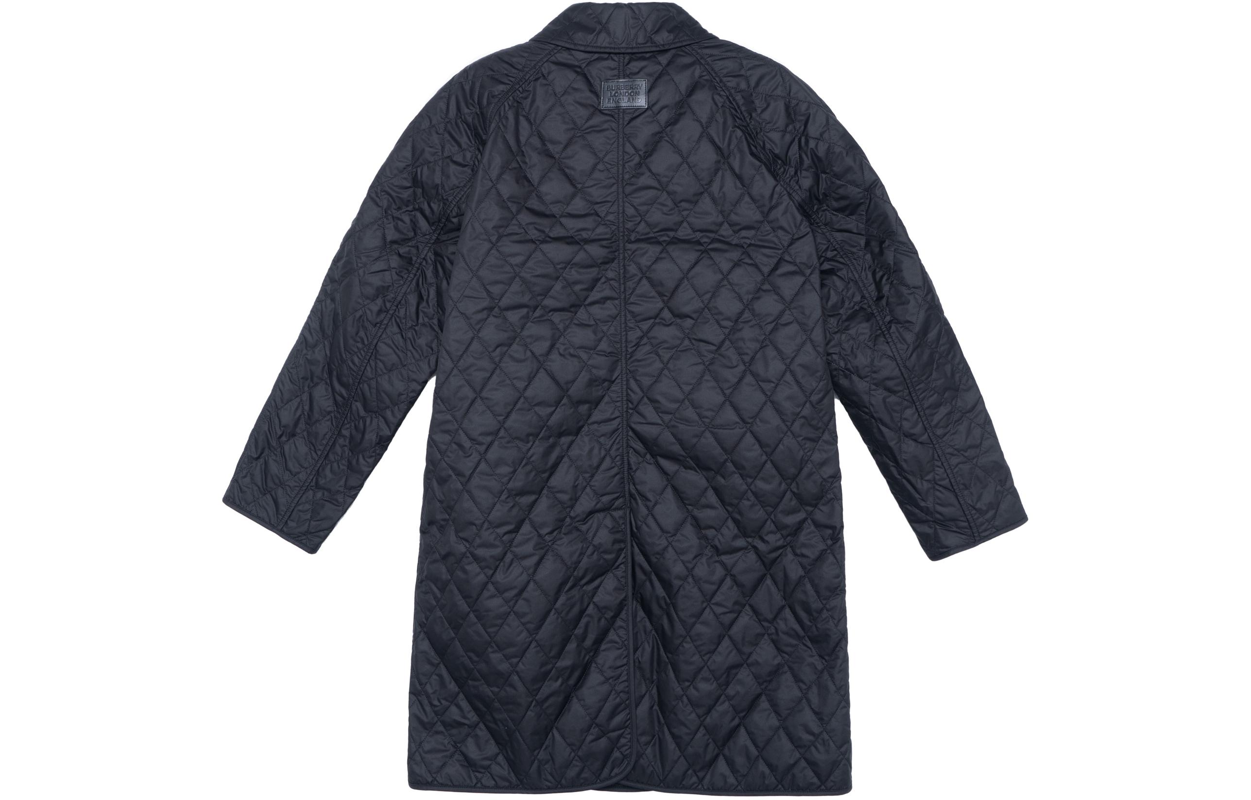 Lookbook (W) Burberry SS23 Mantel Hitam Panjang Sedang Katun Double-Breasted. 80530441