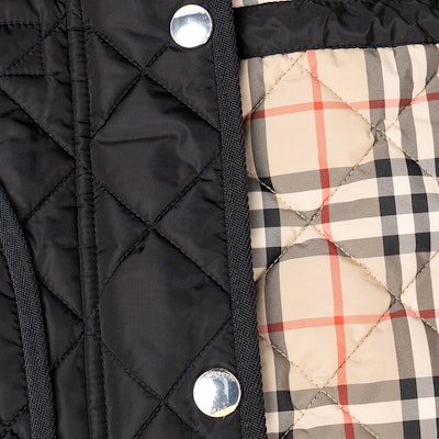 (W) 博柏利 SS23 黑色连帽棉质夹克外套。 80709671 Sizing (W) 博柏利 SS23 黑色连帽棉质夹克外套。 80709671