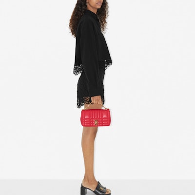 (W) Burberry SS23 黑色實心蕾絲鏤空襯衫 80677801 Details for (W) Burberry SS23 黑色實心蕾絲鏤空襯衫 80677801