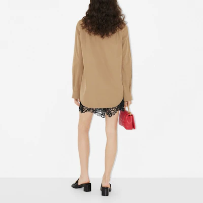 (W) バーバリー SS23 キャメル ロゴパッチ付き長袖シャツ ポイントカラー仕様 80657761 Shop (W) バーバリー SS23 キャメル ロゴパッチ付き長袖シャツ ポイントカラー仕様 80657761