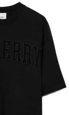 (Women) Burberry SS23 Oversized Lace Logo T-Shirt Black 80700051 Shop (Women) Burberry SS23 Oversized Lace Logo T-Shirt Black 80700051