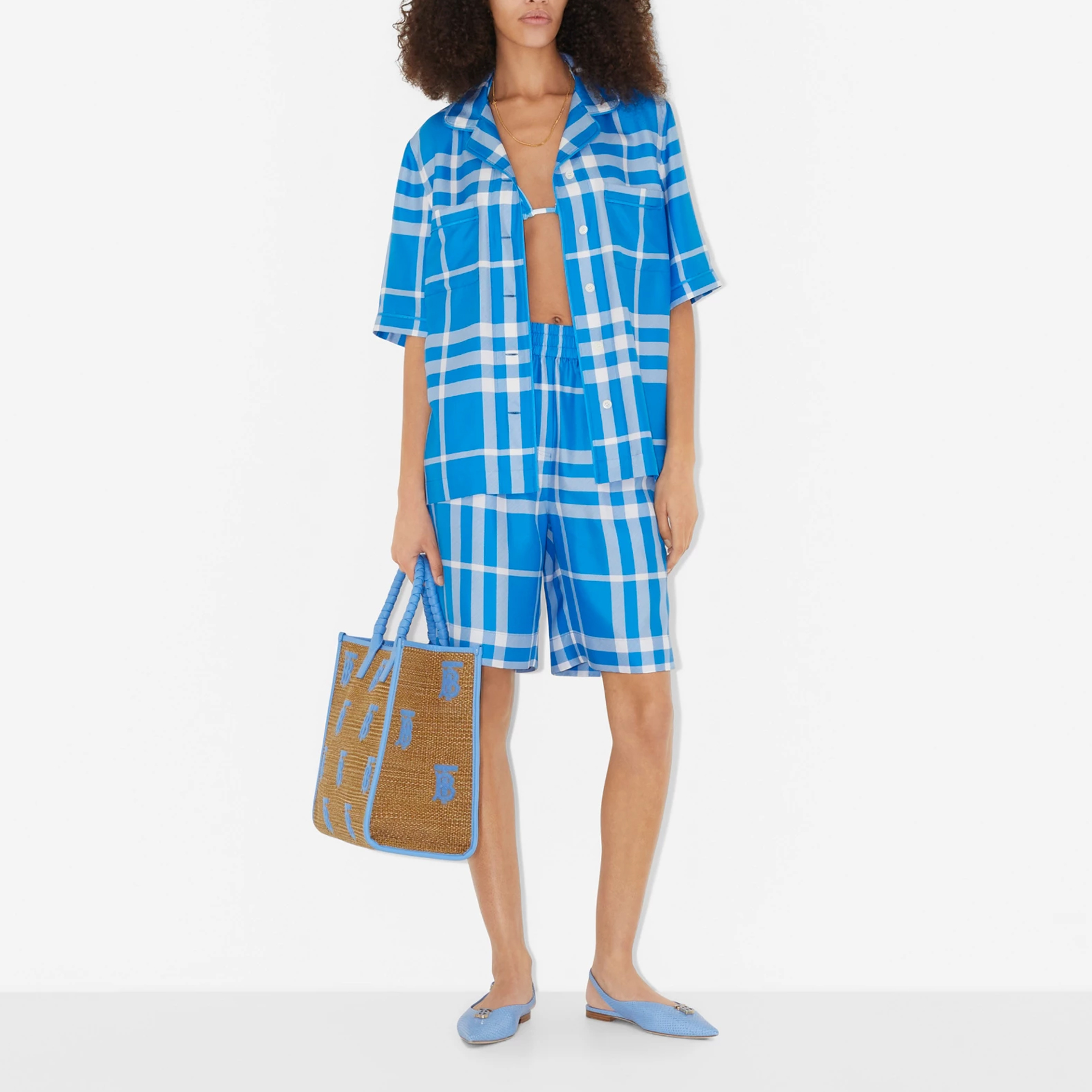 Lookbook (W) Burberry SS23 格紋休閒直筒短褲 活力藍色 80659231