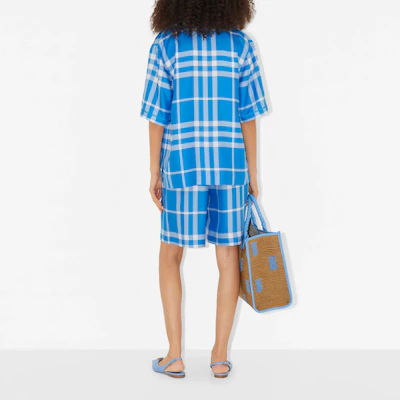 (W) Burberry SS23 格紋休閒直筒短褲 活力藍色 80659231 Shop (W) Burberry SS23 格紋休閒直筒短褲 活力藍色 80659231
