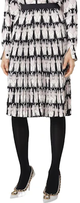 (Women) Burberry SS23 Lunar New Year Rabbit High-Waisted Pleated Short Skirt Women 80642531 Purchase (Women) Burberry SS23 Lunar New Year Rabbit High-Waisted Pleated Short Skirt Women 80642531
