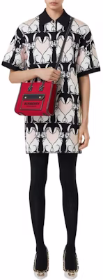 (W) Burberry SS23 農曆新年兔年針織Polo洋裝 黑色 80640421 Lookbook (W) Burberry SS23 農曆新年兔年針織Polo洋裝 黑色 80640421