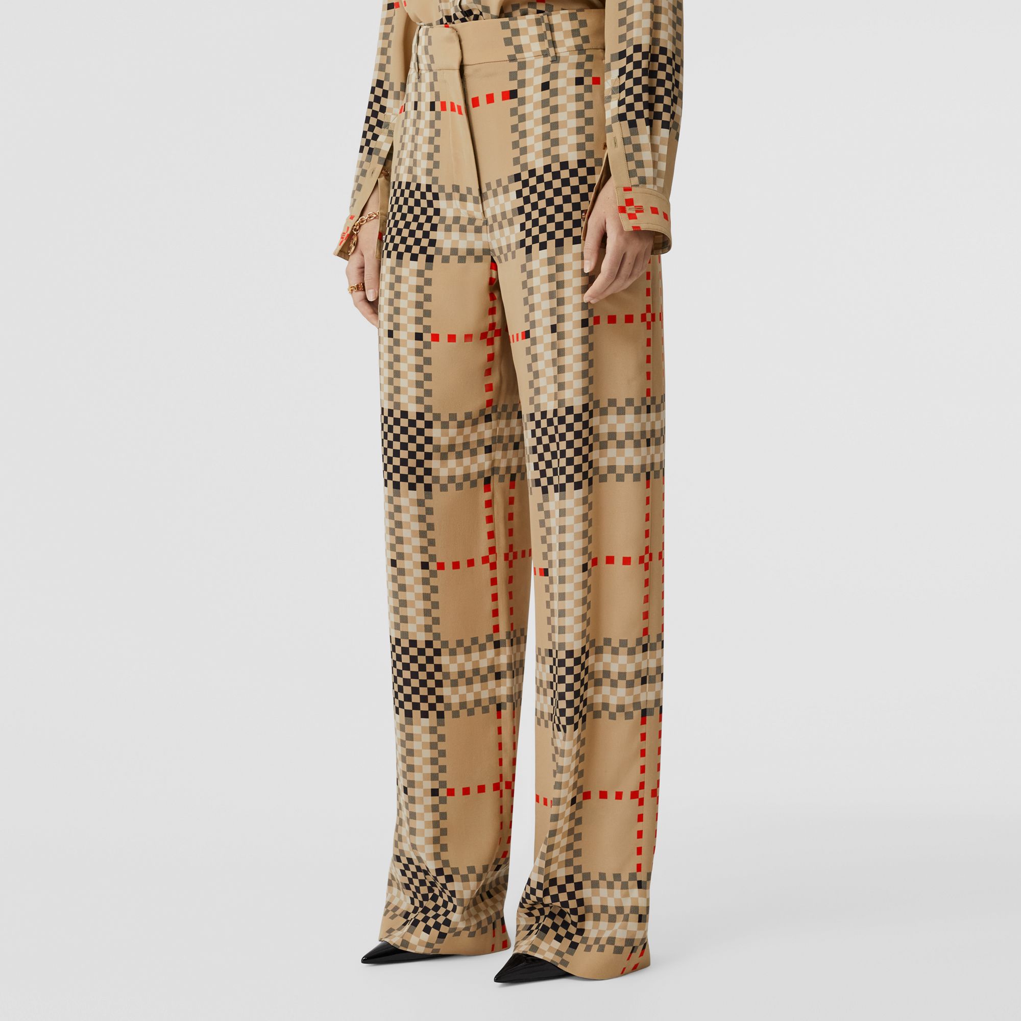 (Women) Burberry SS23 Pixel Print High-Waist Loose Wide-Leg Pants Beige . 80631051 圖 5