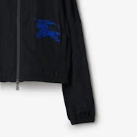 (W) Burberry SS24 Hoodie Jaket Hitam Logo Bersulam dengan Zip. 80850521 Sizing (W) Burberry SS24 Hoodie Jaket Hitam Logo Bersulam dengan Zip. 80850521