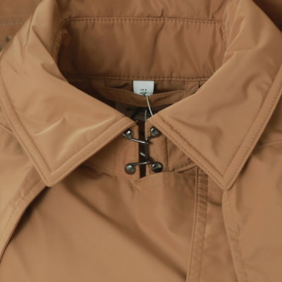 (Women) Burberry SS24 Camel Double-Breasted Hooded Long Sleeve Trench Coat. 80735071 Sizing (Women) Burberry SS24 Camel Double-Breasted Hooded Long Sleeve Trench Coat. 80735071
