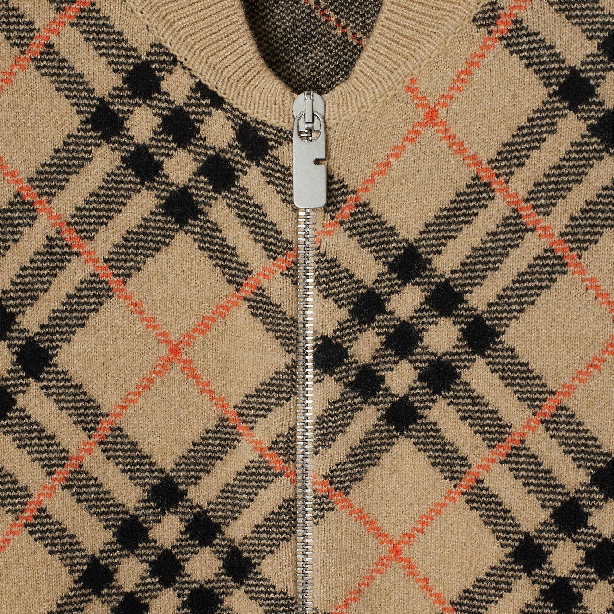 Details for (Women) Burberry SS24  Cashmere Check Zip Baseball Sweater Beige. 80998811