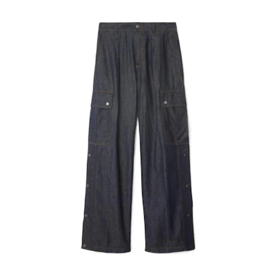 (Women) Burberry SS24 Loose Fit Solid Color Denim Jeans with Zipper Pocket - Blue 80921361