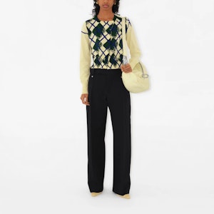 (W) 博柏利 SS24 菱形针织圆领毛衣 女士番石榴粉色. 80809241 Purchase (W) 博柏利 SS24 菱形针织圆领毛衣 女士番石榴粉色. 80809241