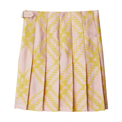 (Women) Burberry SS24 Pink Check Knit Casual Mini Skirt Women’s. 80830001