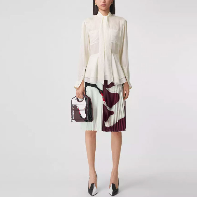 (Women) Burberry Striped Silk Tie Collar Long Sleeve Shirt in Natural White. 80488581 圖 4