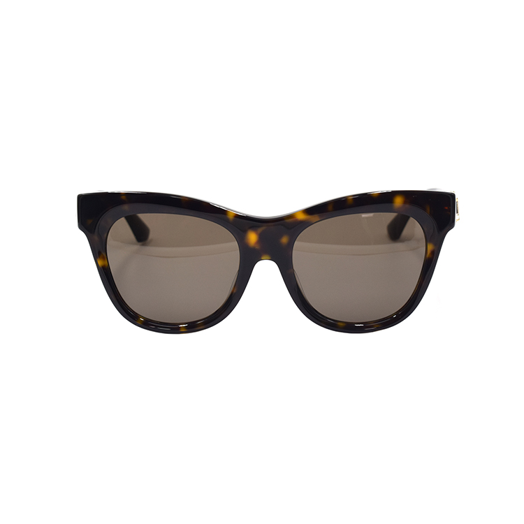 Lookbook (W) 博柏利TB进化款玳瑁色蝴蝶形太阳镜. B4418-F-3002-73