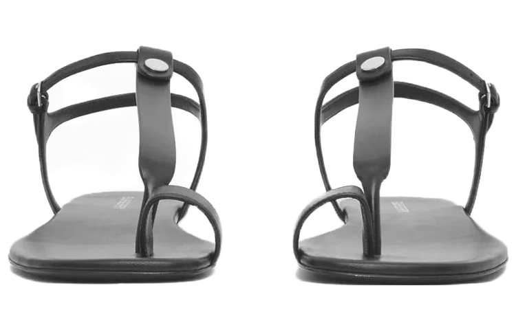 Lookbook (W) Sandal Kulit Detil Cincin Jari Burberry 'Hitam' 80530951