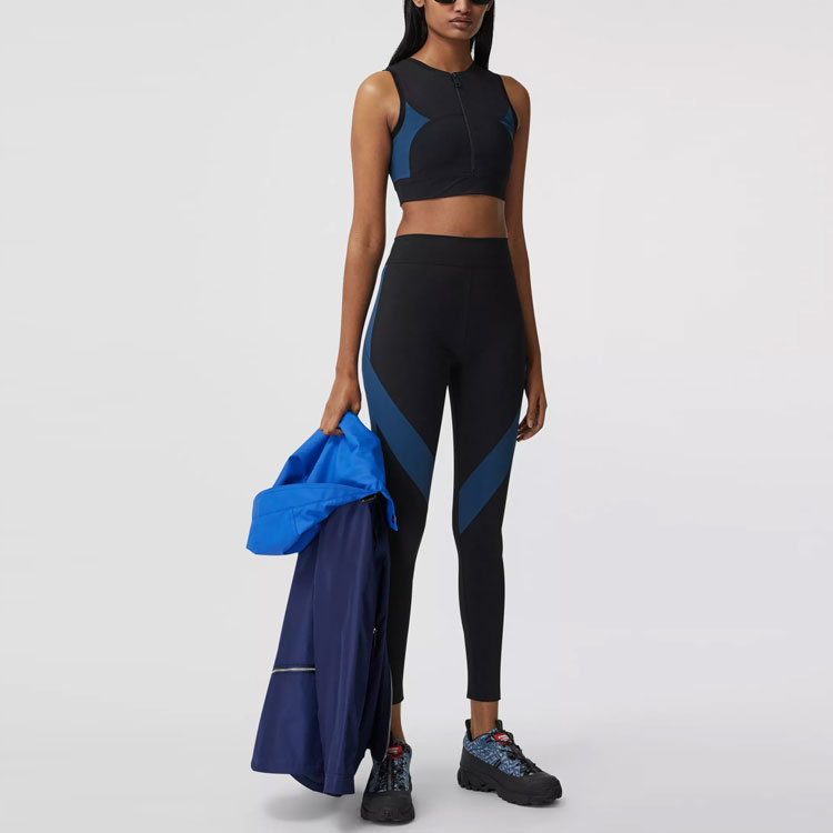 Lookbook (W) Burberry Atasan Olahraga Hitam Dua Warna Stretch Crop 80391891