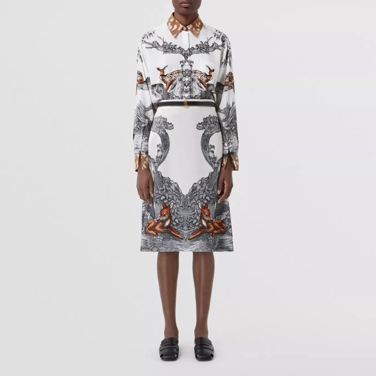 Lookbook (W) Burberry Skirt Putih Midi Pinggang Tinggi Cetakan Rusa Rekaan Kasual. 80428211