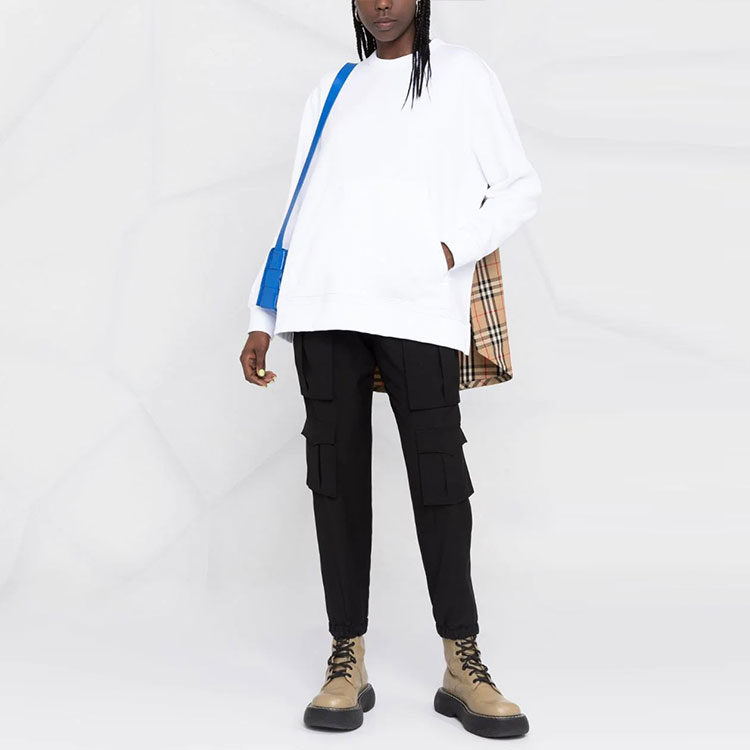 Lookbook (W) Burberry 白色格紋長袖T恤。 80462821