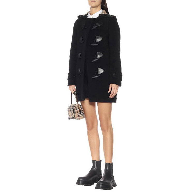 Details for (W) 博柏利羊毛双排扣黑色大衣 80218851