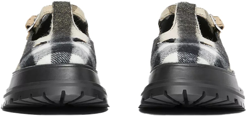 (W) 버버리 체크 플랫폼 스니커즈 (베이지) 80343001 Lookbook (W) 버버리 체크 플랫폼 스니커즈 (베이지) 80343001