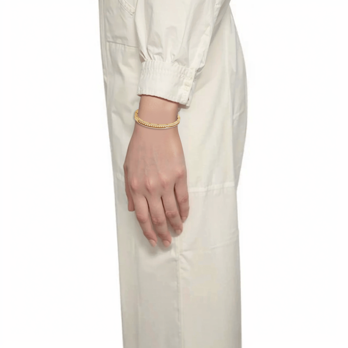 Lookbook (W) BVLGARI B.ZERO1 單圈金手鏈，鑲鉆外圈及飾釘內層設計 女款 BR859028