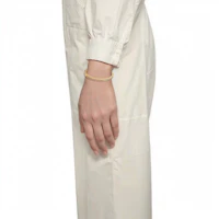 Lookbook (W) BVLGARI B.ZERO1 單圈金手鏈,鑲鉆外圈及飾釘內層設計 女款 BR859028