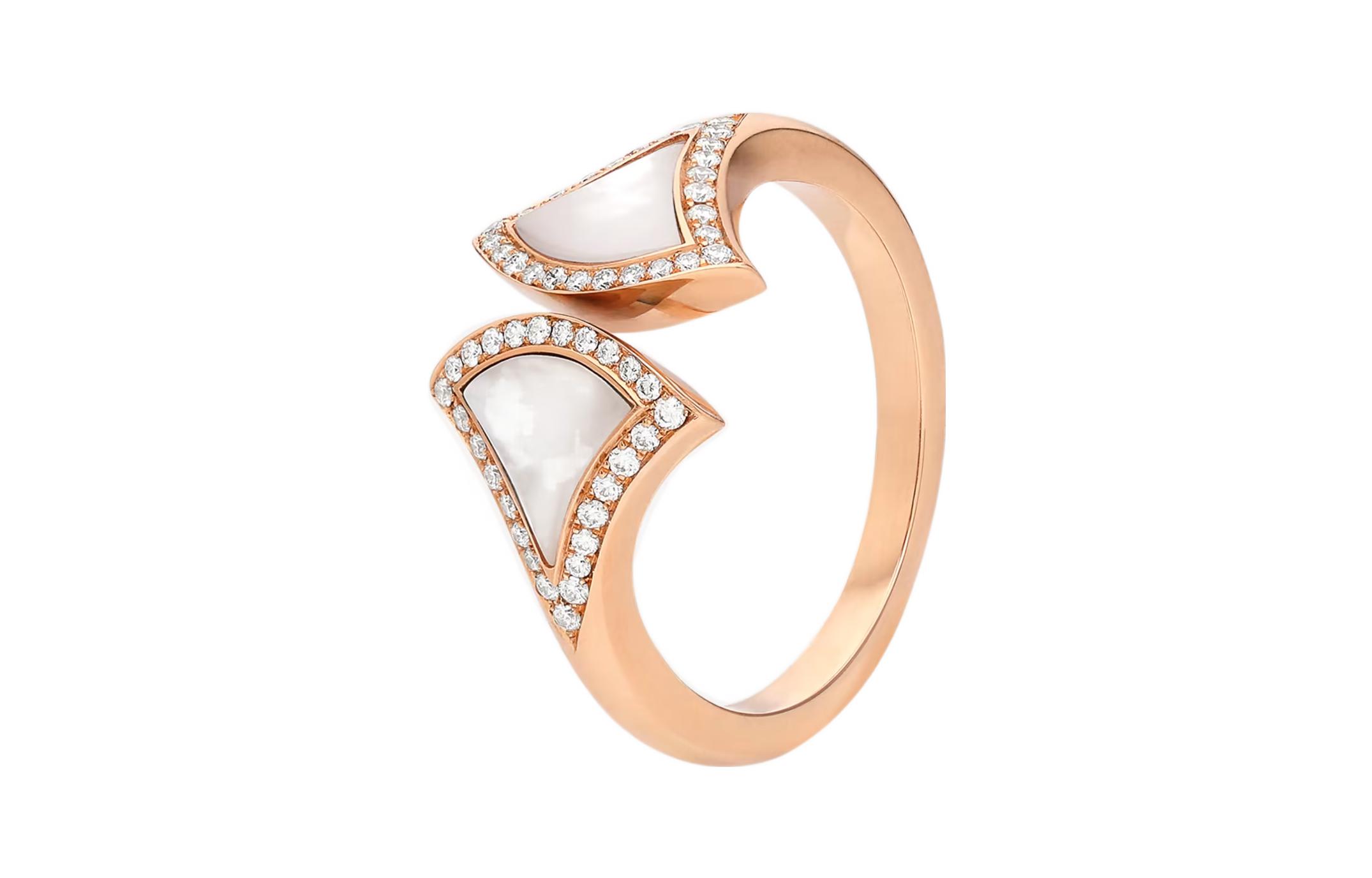 (Women) BVLGARI DIVAS' DREAM Luxury Mother-of-Pearl  Ring Elegant Design 358927 圖 2