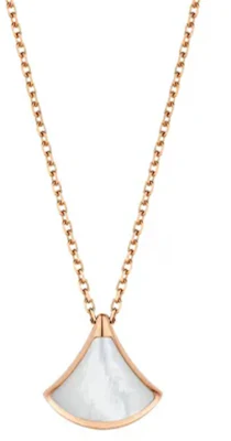 (W) Kalung BVLGARI DIVAS'' DREAM Mini Fan Mutiara Putih Emas Rose 18K CL859984-360209 Shop (W) Kalung BVLGARI DIVAS'' DREAM Mini Fan Mutiara Putih Emas Rose 18K CL859984-360209