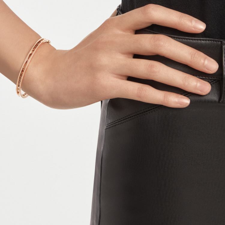 Details for (W) BVLGARI 玫瑰金18K字母LOGO手鍊 女士玫瑰金配色 BR858669