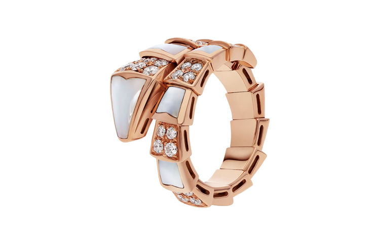 (Women) BVLGARI Serpenti Viper Single Coil Diamond Ring for Women in Rose Gold. 350666
