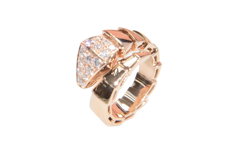 Shop (W) BVLGARI Serpenti Viper 寬版蛇形18K玫瑰金戒指 女款 AN855318