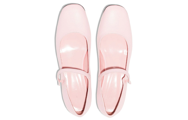 Lookbook (W) By Far Ginny 优雅粉色皮革玛丽珍高跟鞋 21PFGINPPOGRL