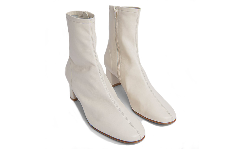 Lookbook (W) By Far But Kulit Fesyen Slip-On Buku Lali 'Putih' 1660305SWHTL