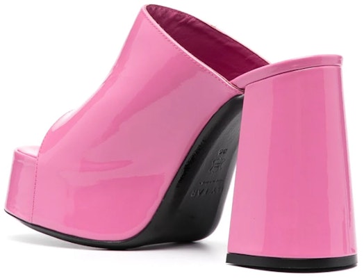 (W) Sandal Hak Tinggi By Far Kulit Patin Platform 'Pink Fashion' 23SSBRAMLPPPLPP Lookbook (W) Sandal Hak Tinggi By Far Kulit Patin Platform 'Pink Fashion' 23SSBRAMLPPPLPP
