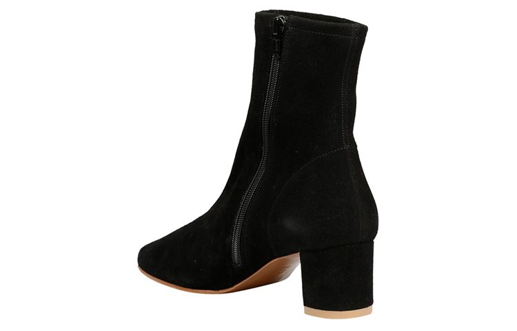 Lookbook (W) By Far Sofia 'Piel Negra' 21PFSOFBBLU