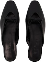 (W) By Far 方头黑色真皮便鞋 23PFFNNFBLNAP Shop (W) By Far 方头黑色真皮便鞋 23PFFNNFBLNAP