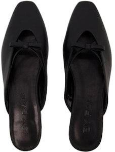 By Far 皮革方頭套腳包頭拖鞋 女款 黑色 Shop By Far 皮革方頭套腳包頭拖鞋 女款 黑色