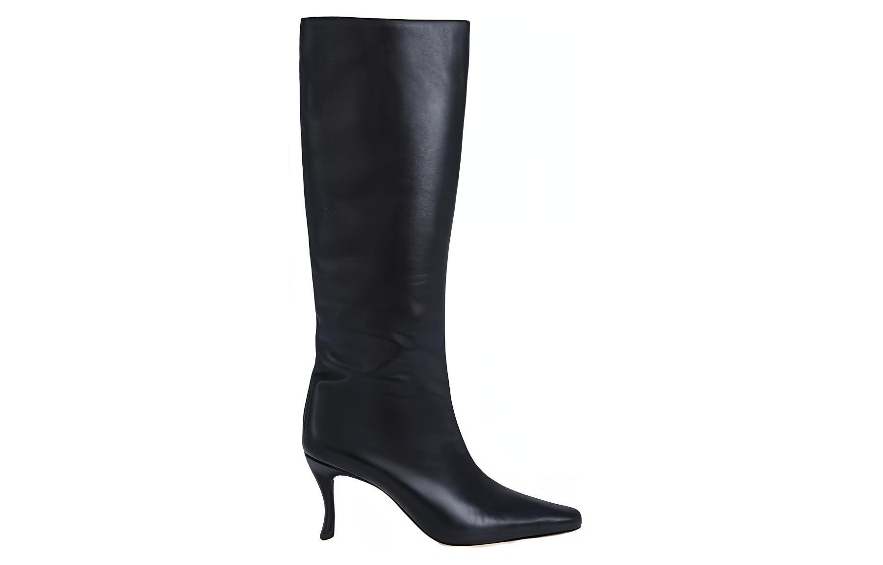 Order (W) "Botines By Far Stevie en Cuero Negro con Punta y Caña Alta" 21PFSVIDBLSMC350