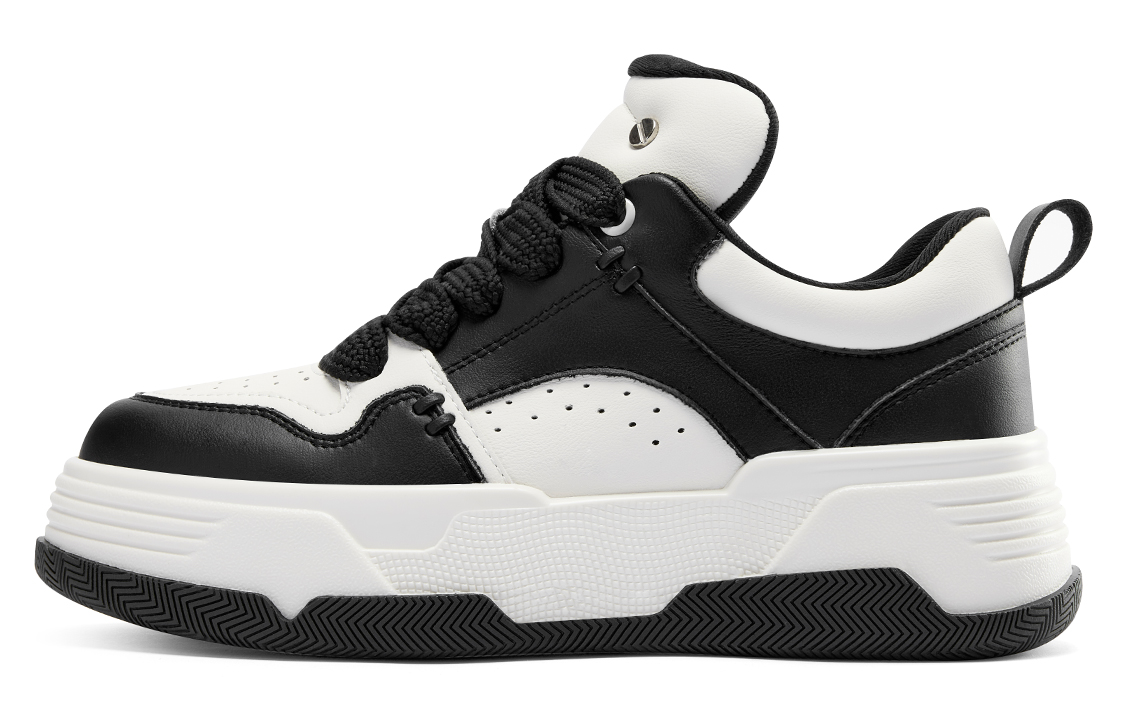 (W) C°BANNER Leather Low-Top 'Black and White CMFT'
